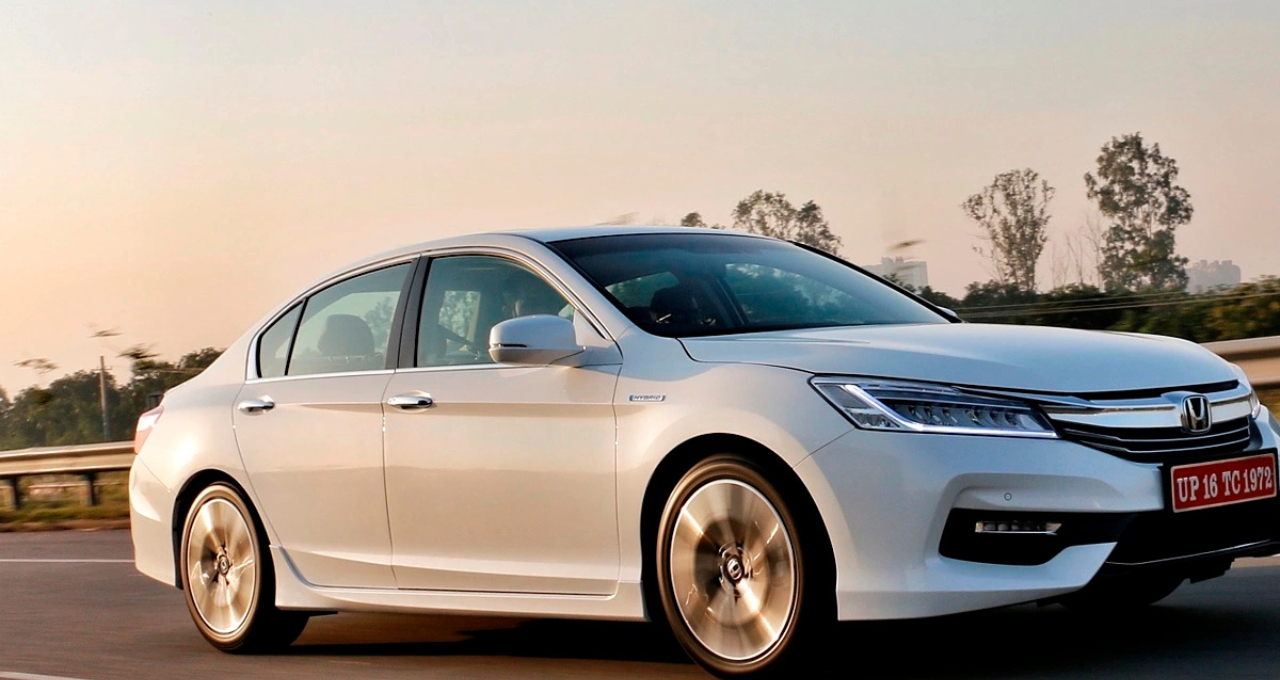 नई Honda Accord Hybrid: लग्ज़री और दमदार परफॉर्मेंस का परफेक्ट मेल