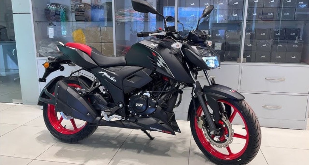 Wow! सिर्फ ₹35,000 में खरीदें TVS Apache RTR 160 2V, 68km की माइलेज के साथ धांसू फीचर्स का मज़ा