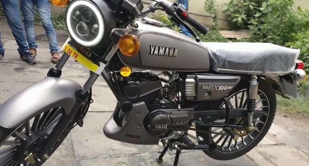 Bullet और Rajdoot का चक्कर छोड़ो, घर लाए दमदार इंजन वाला Yamaha RX 100, जानें इसकी खासियत और कीमत