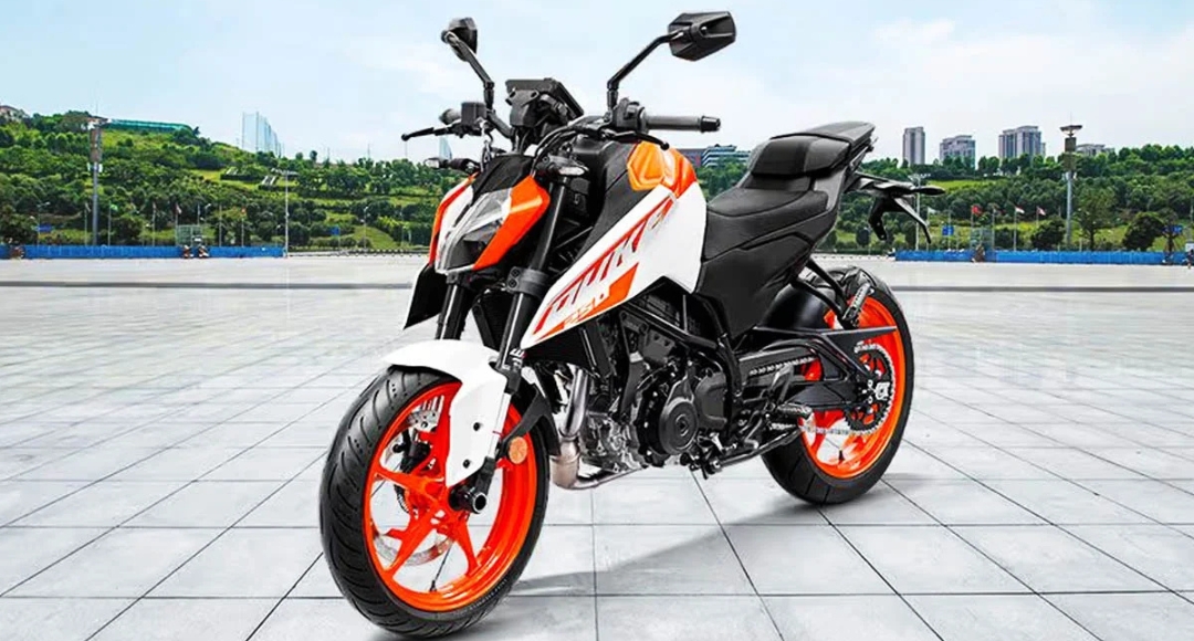 KTM 250 Duke: मात्र ₹26,000 में घर लाएं अपनी सपनों की बाइक, जानिए फाइनेंस प्लान