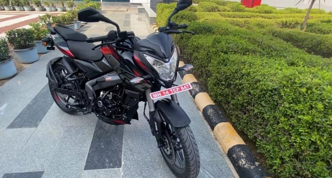 स्पोर्टी अंदाज़ और दमदार परफॉर्मेंस के साथ आ रही है Bajaj Pulsar NS 160