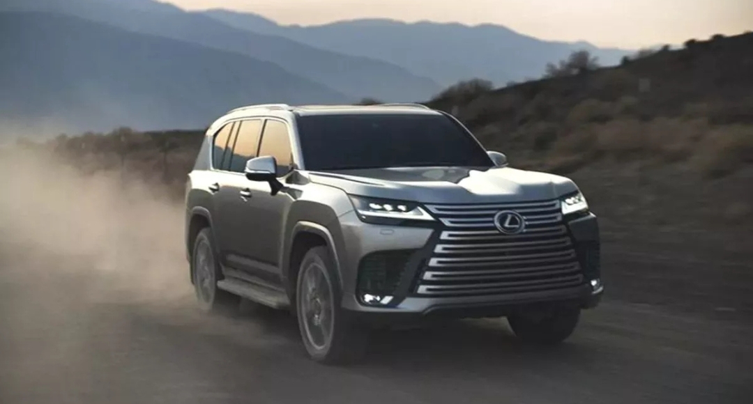 इननोवा का बाप बनकर आ रही है नई Lexus LBX: लग्जरी और स्टाइल का परफेक्ट कॉम्बिनेशन, जानें कीमत और फीचर्स