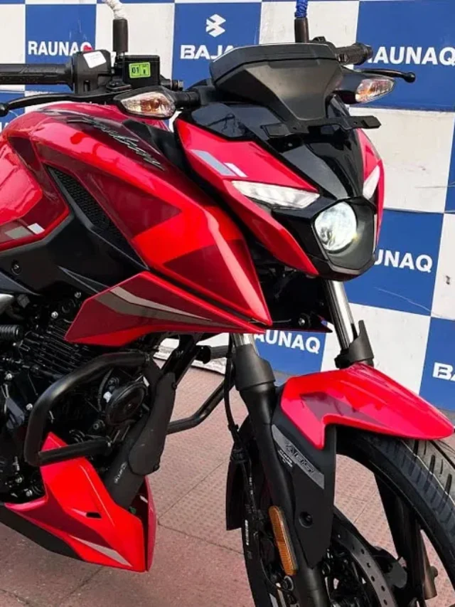 Bajaj-Pulsar-N150-3