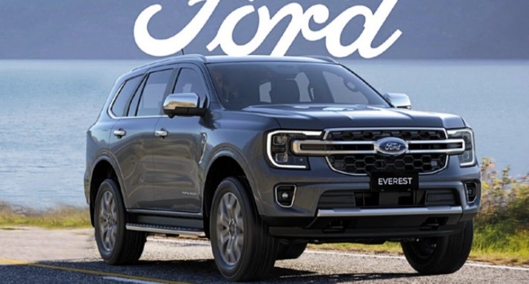 Ford Endeavour को टक्कर देने आ रही Toyota Fortuner: जानिए नए लुक और फीचर्स के बारे में