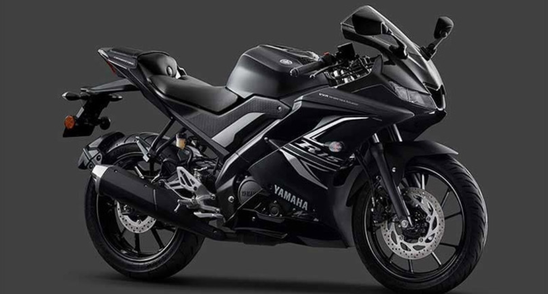 Yamaha R15: स्पोर्ट्स बाइक की परफॉर्मेंस आइकन