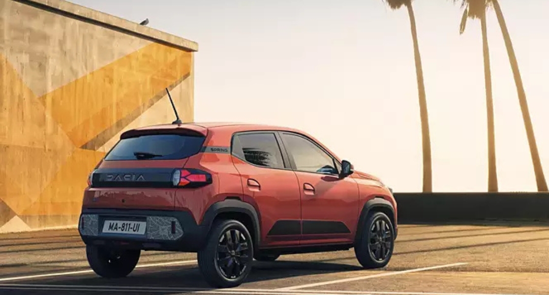 Renault Kwid 2025: नए साल पर धमाकेदार डिस्काउंट और शानदार फीचर्स के साथ मार्केट में धूम