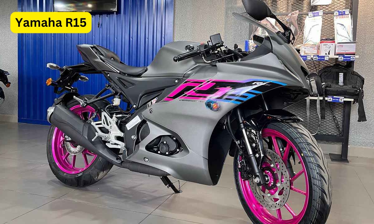 दमदार लुक और पावरफुल इंजन के साथ आती है Yamaha R15, जानें कीमत और फीचर्स