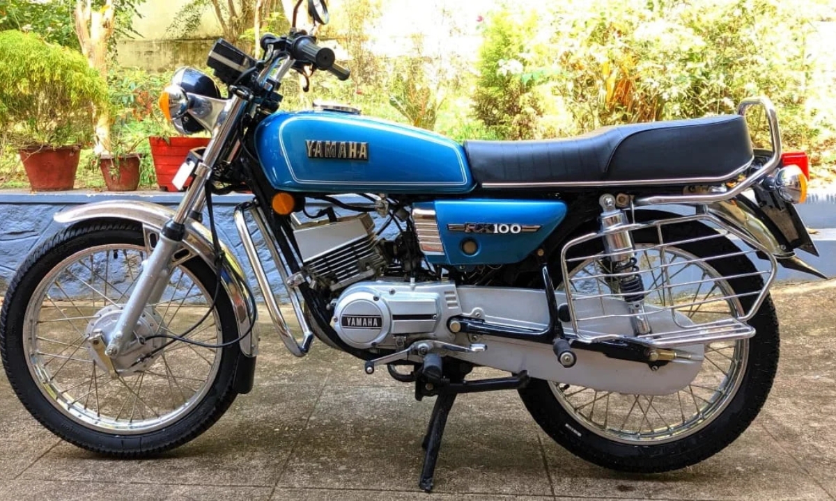 बाइक लवर्स के दिलों की धड़कन Yamaha RX 100 की वापसी जानिए पूरी डिटेल्स
