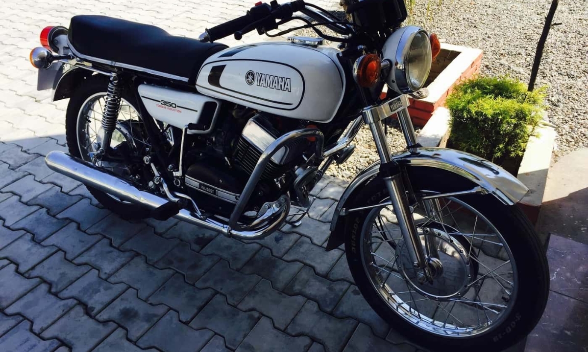 रेट्रो लुक और दमदार इंजन के साथ जल्द लॉन्च होगी New Rajdoot 350, जानें डिटेल्स