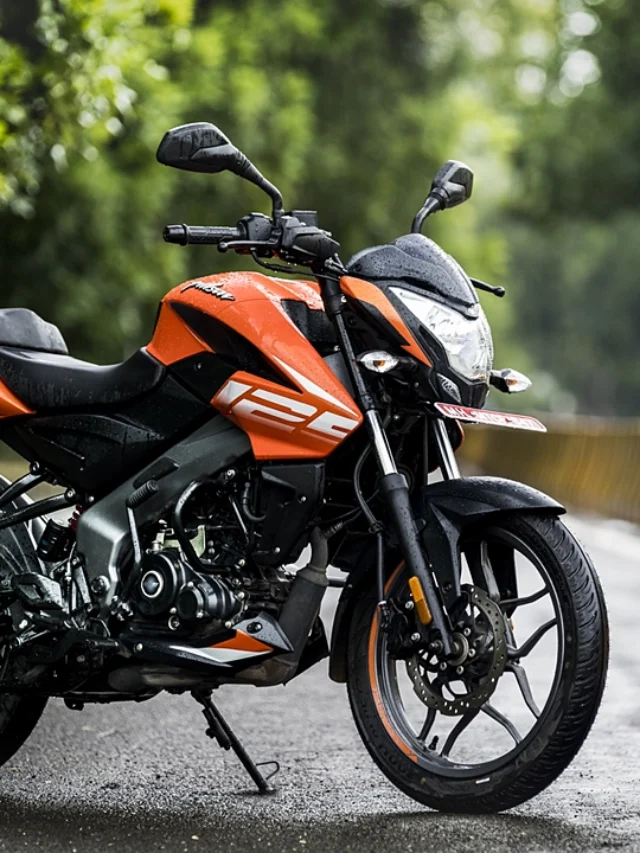 pulsar-ns125-right-front-three-quarter