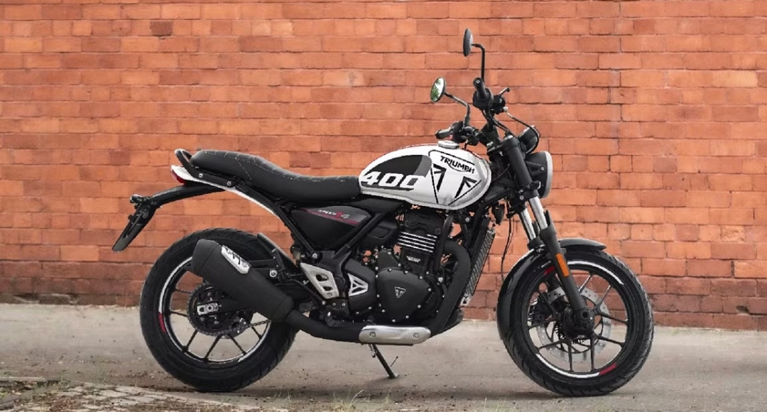 ₹24,000 की डाउन पेमेंट पर घर लाएं 400cc इंजन वाली Triumph Speed T4 क्रूजर बाइक