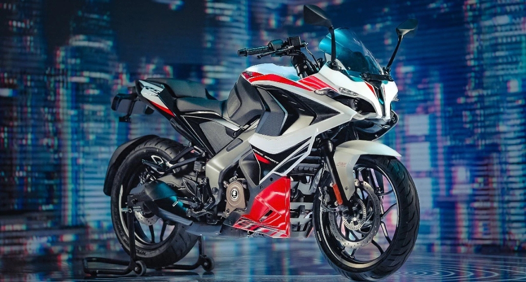 Bajaj Pulsar RS200: दमदार परफॉर्मेंस और स्पोर्टी लुक वाली पावरफुल बाइक
