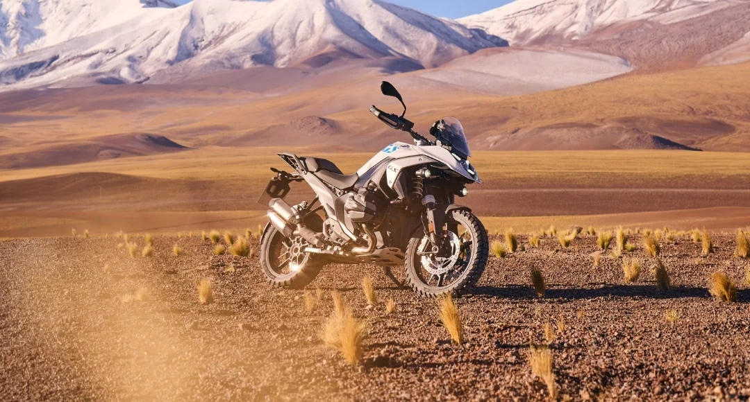 रफ्तार के दीवानों के लिए, BMW R1300R का 1300cc इंजन जो करेगा सबको चौंका