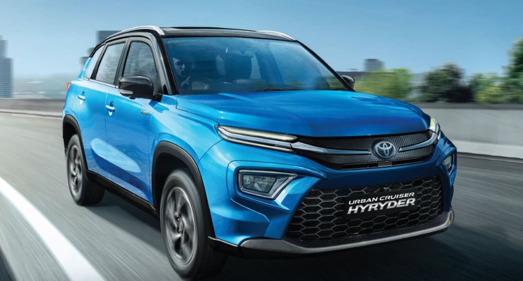 Toyota Hybrid मांग में बूम,अब क्यों बन गई है डिलीवरी का इंतजार?